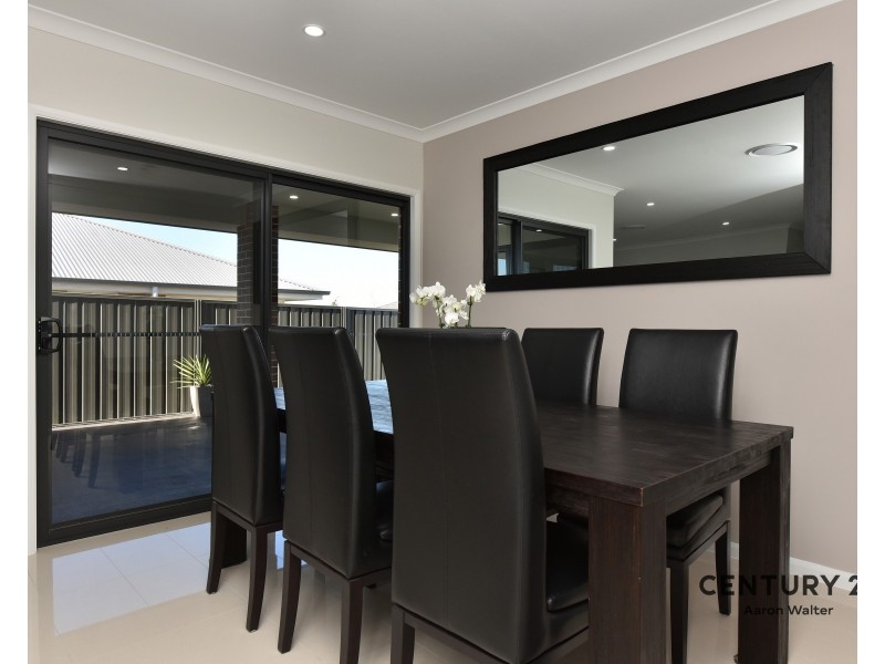 12  Santa Fe Close, Cameron Park NSW 2285