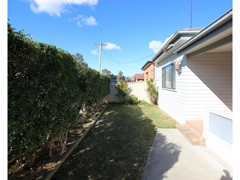 27 Kokera Street, Wallsend NSW 2287