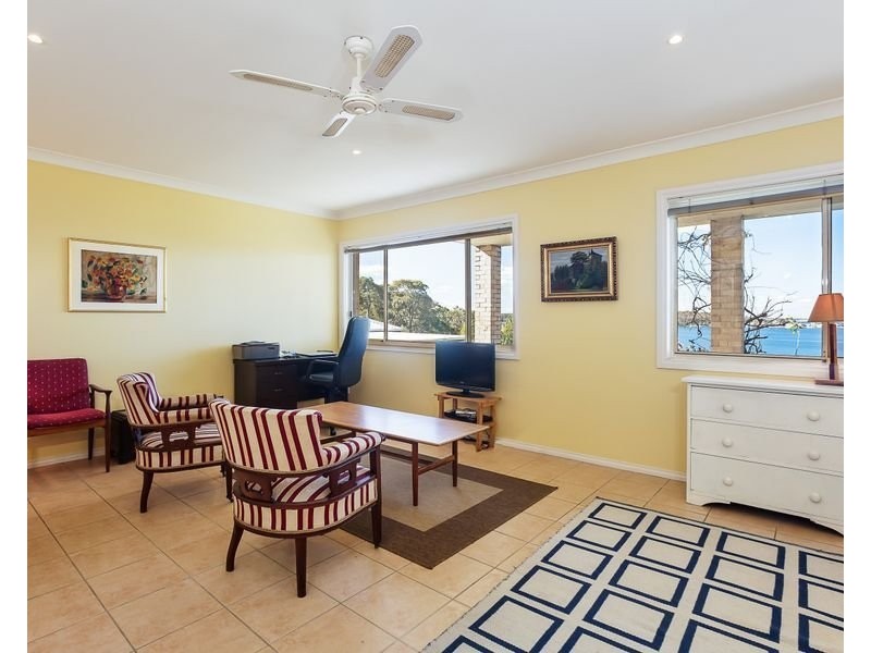 142  Fishing Point Road, Fishing Point NSW 2283