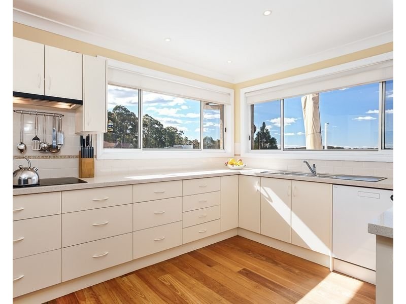 142  Fishing Point Road, Fishing Point NSW 2283