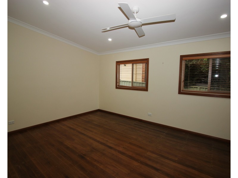 18 Throckmorton Street, Killingworth NSW 2278