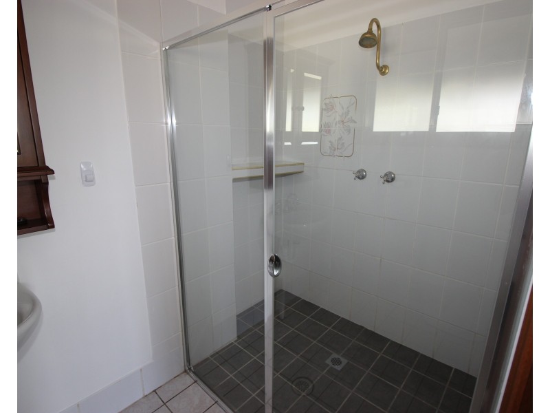 18 Throckmorton Street, Killingworth NSW 2278