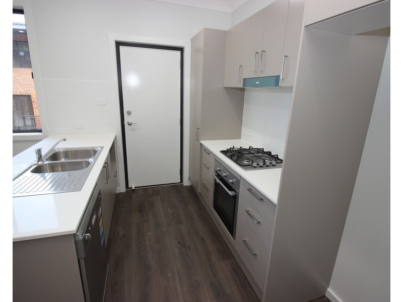 3/1 Avena Path, Waratah West NSW 2298