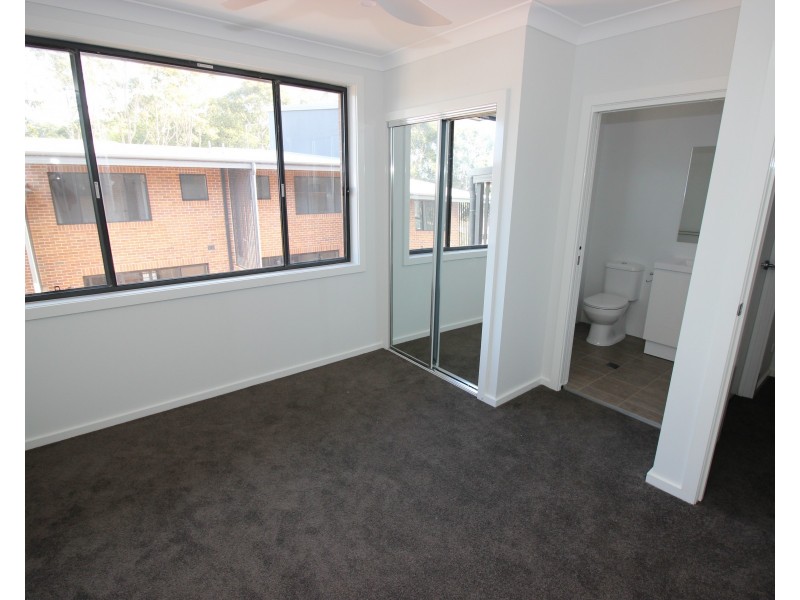 3/1 Avena Path, Waratah West NSW 2298