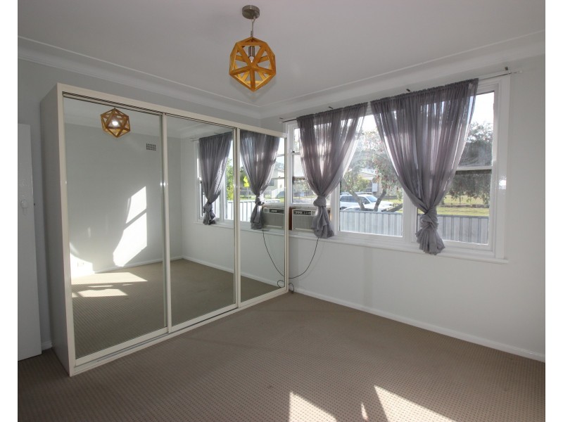 52 William Street, Teralba NSW 2284