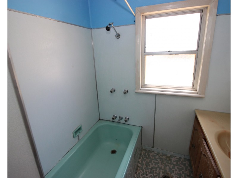 1/13 Hill Street, Glendale NSW 2285