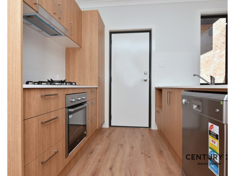 4/1 Avena Path, Waratah West NSW 2298