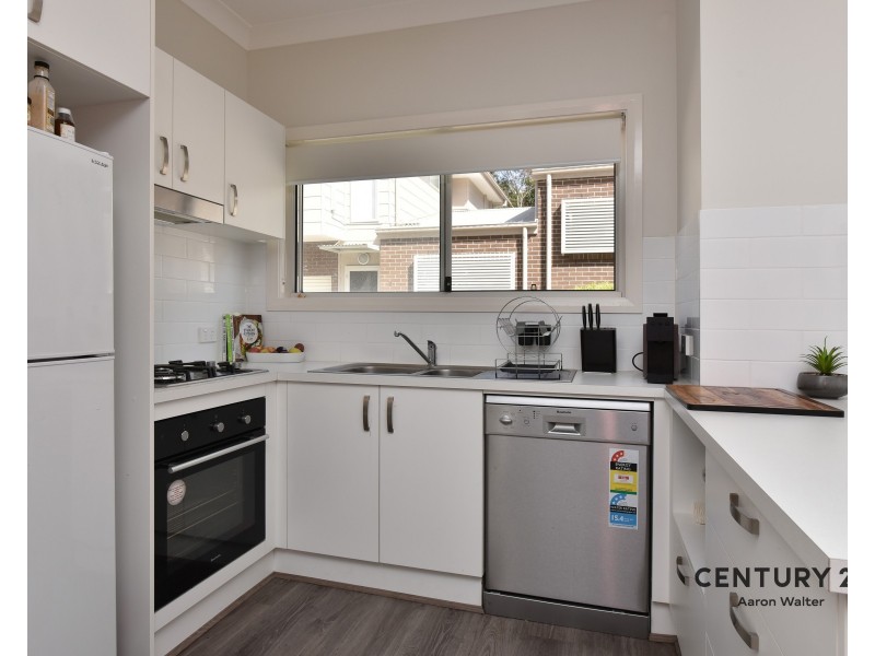20/151 Excelsior Parade, Toronto NSW 2283