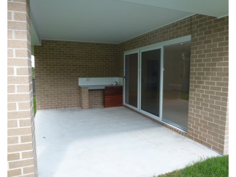 16 Graysynd Circuit, Cameron Park NSW 2285