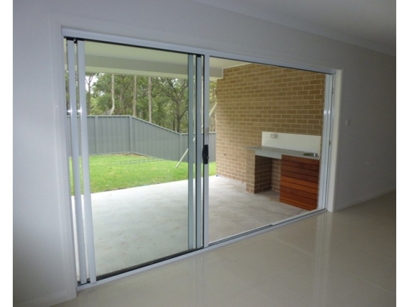 16 Graysynd Circuit, Cameron Park NSW 2285