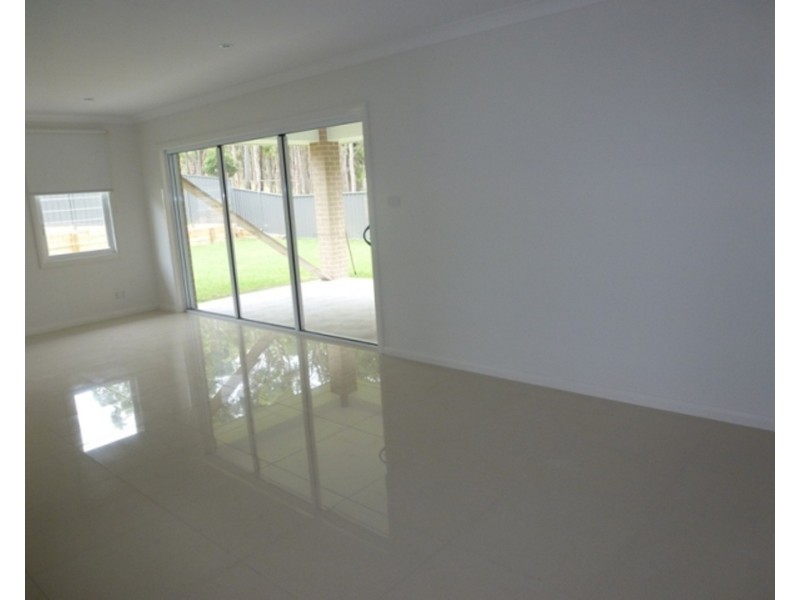 16 Graysynd Circuit, Cameron Park NSW 2285
