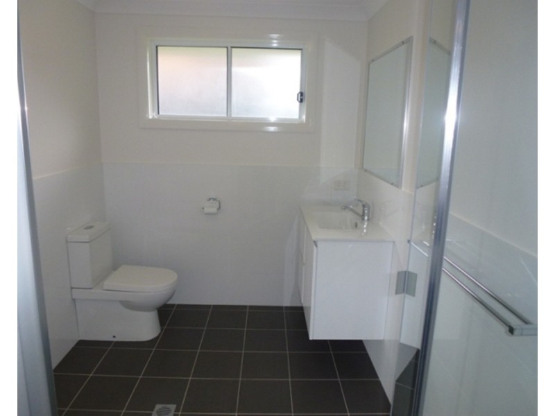 16 Graysynd Circuit, Cameron Park NSW 2285
