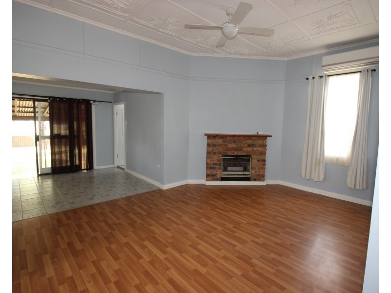 6 Blackwood Avenue, Cessnock NSW 2325