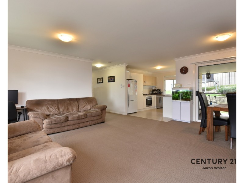 28 Raleigh Street, Cameron Park NSW 2285