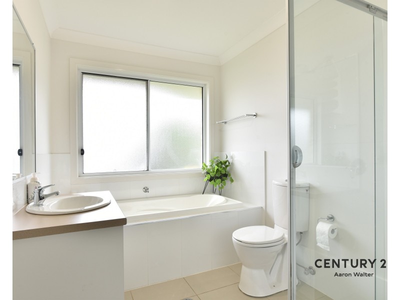 28 Raleigh Street, Cameron Park NSW 2285