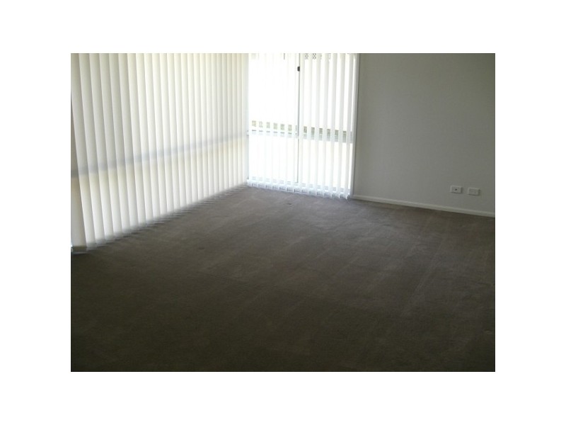 26 Lakeaire Circuit, Cameron Park NSW 2285