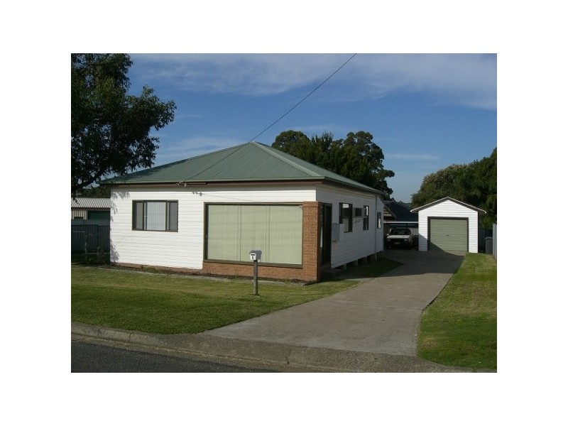 6 Garth Street, Edgeworth NSW 2285