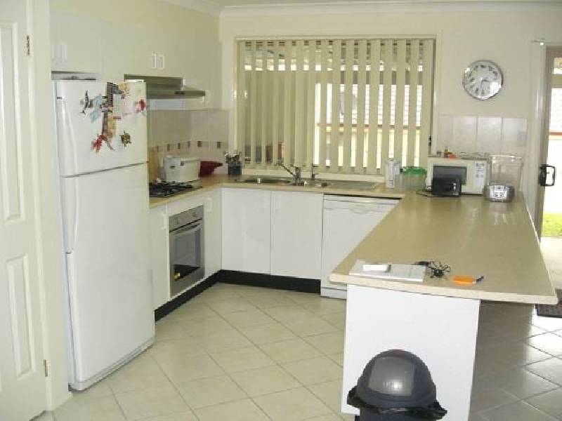 15 Saxon Street, Cameron Park NSW 2285