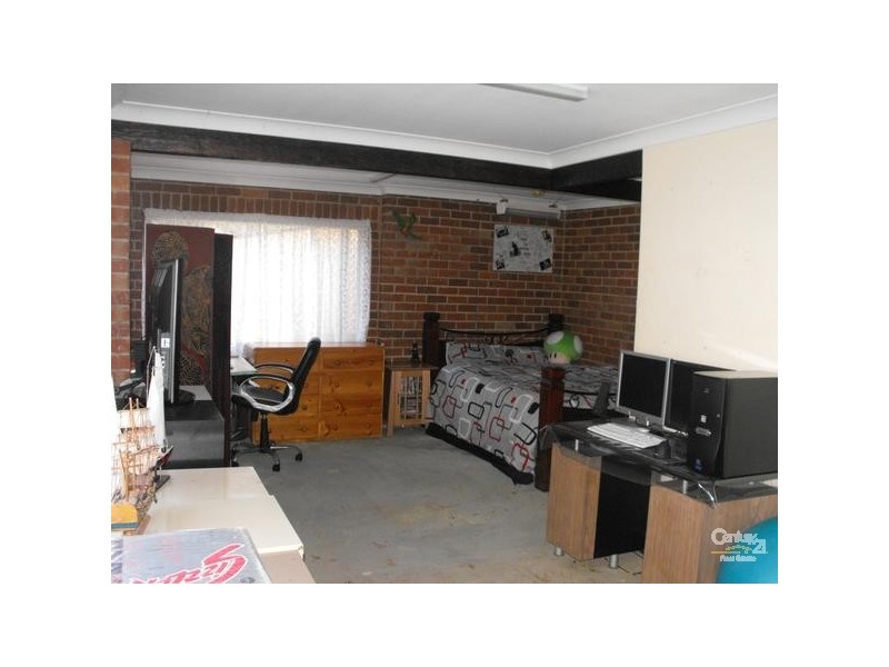 10 Lee, Condell Park NSW 2200