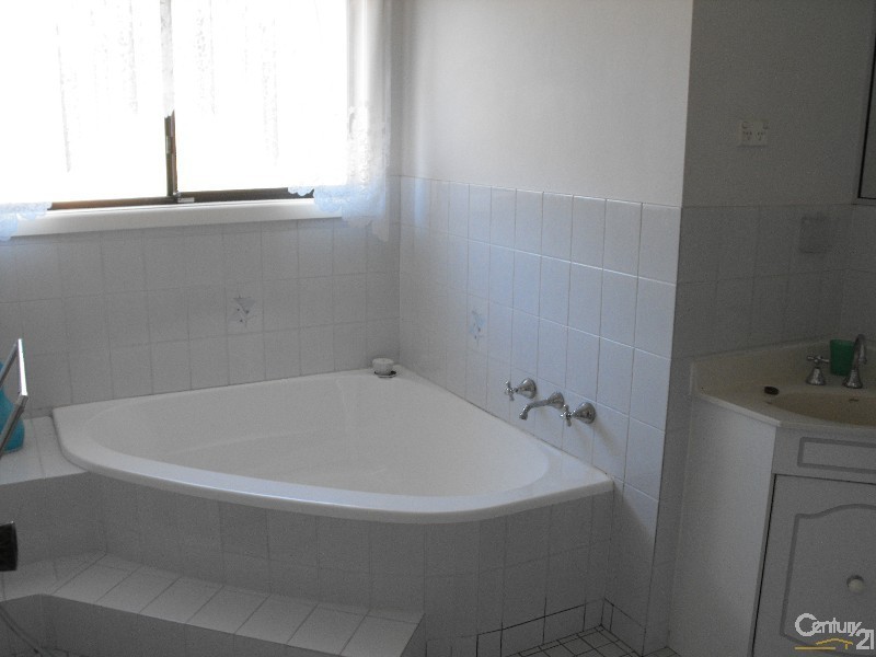 17 Third Avenue, Condell Park NSW 2200