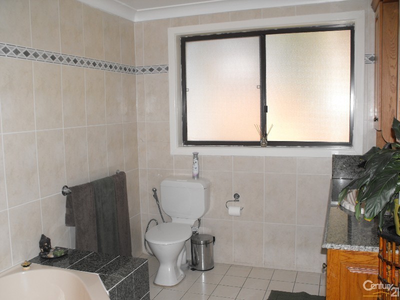 30 William Street, Condell Park NSW 2200