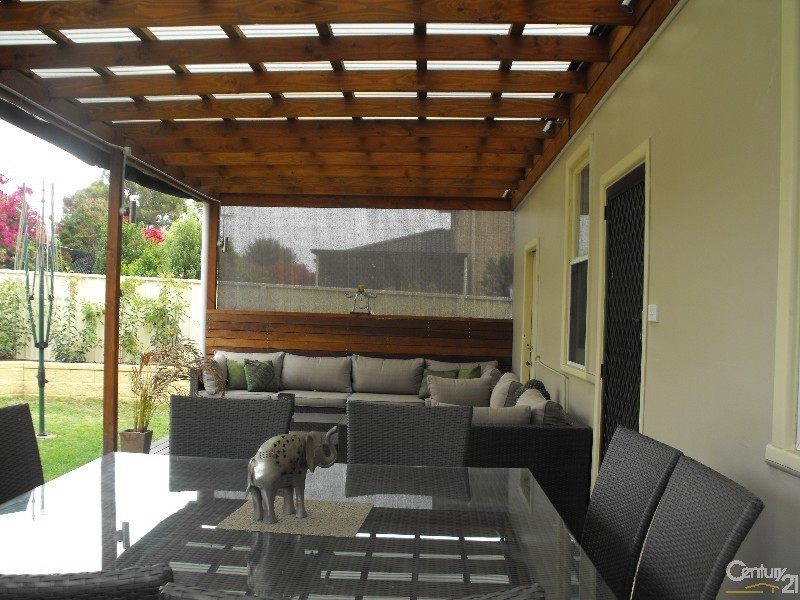 30 William Street, Condell Park NSW 2200