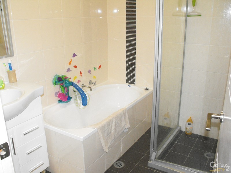 2/67A TAYLOR, Condell Park NSW 2200