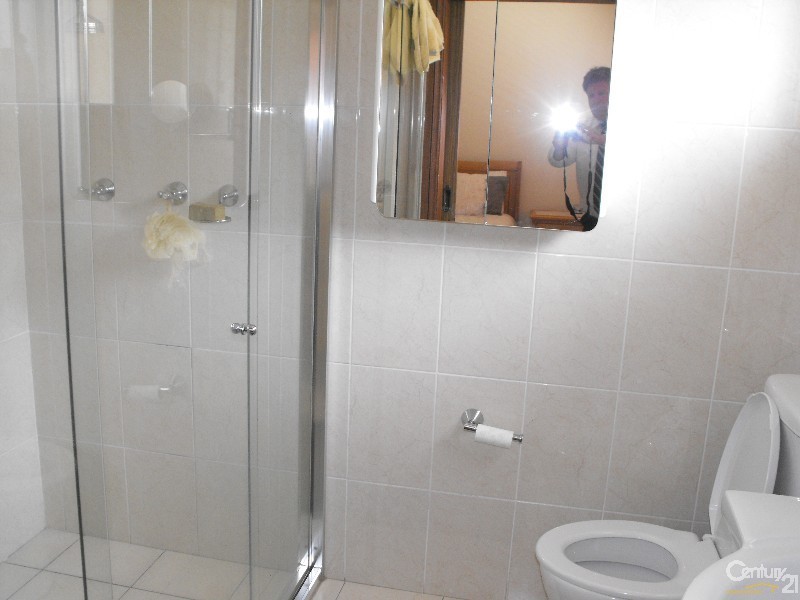 2 Caloola Cres, Condell Park NSW 2200