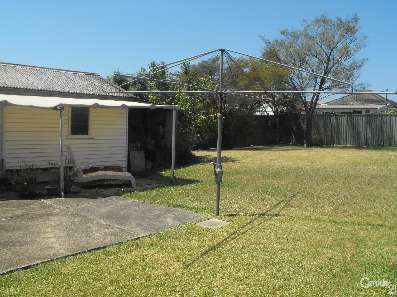 17 Birdsall Avenue, Condell Park NSW 2200