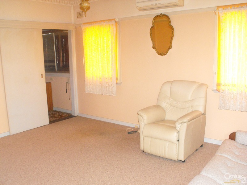 39 Birdsall Avenue, Condell Park NSW 2200