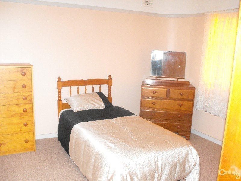 39 Birdsall Avenue, Condell Park NSW 2200