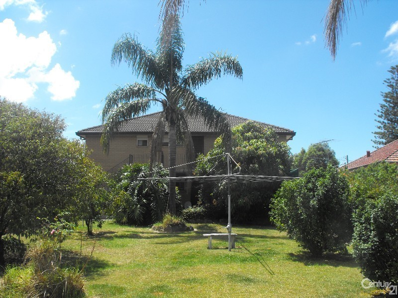 8 Ely Street, Revesby NSW 2212