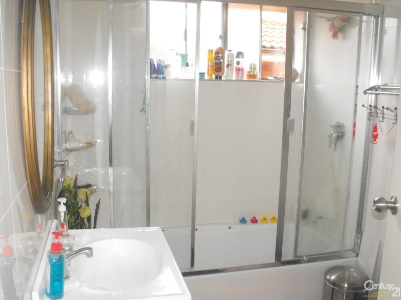 46 Oak Drive, Georges Hall NSW 2198