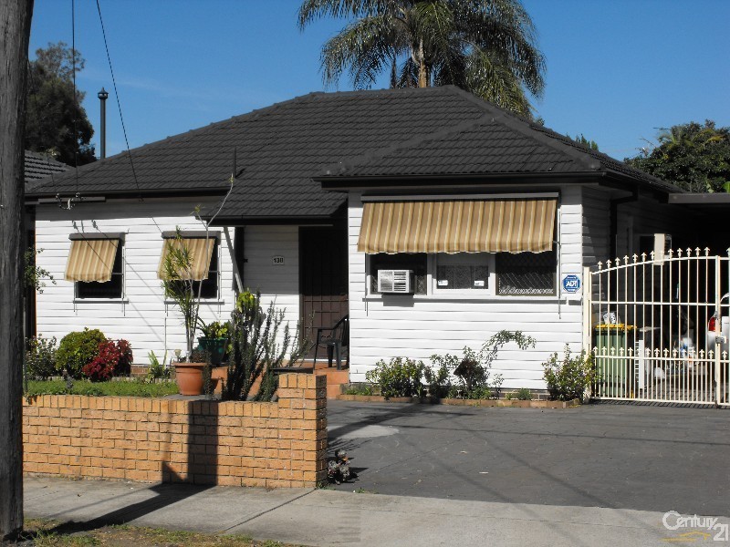 138 Juno Parade, Greenacre NSW 2190