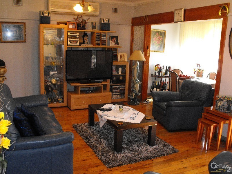 138 Juno Parade, Greenacre NSW 2190