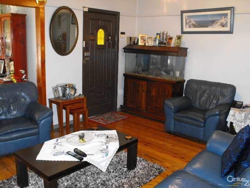 138 Juno Parade, Greenacre NSW 2190