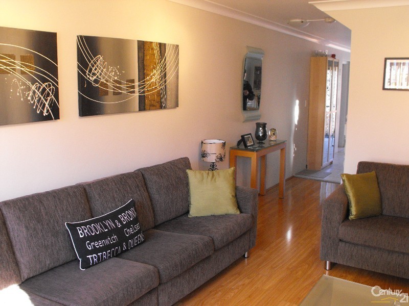 2/6 Lee Street, Condell Park NSW 2200