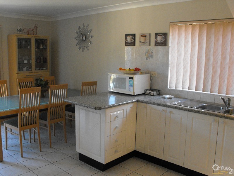 2/6 Lee Street, Condell Park NSW 2200