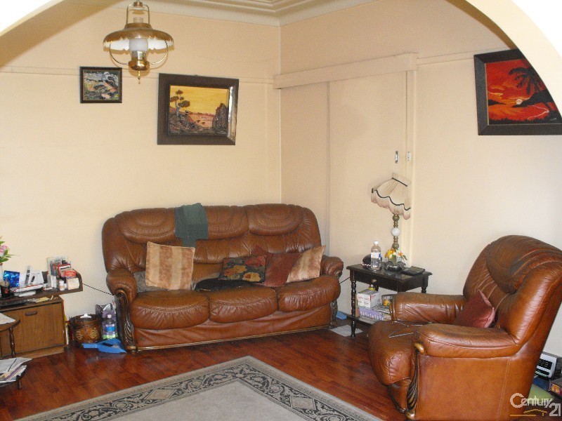 81 The Avenue, Bankstown NSW 2200