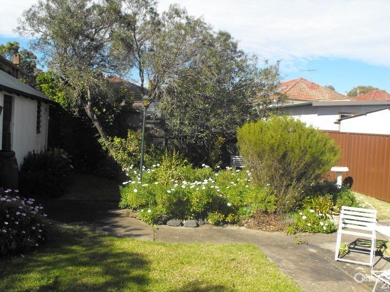 81 The Avenue, Bankstown NSW 2200