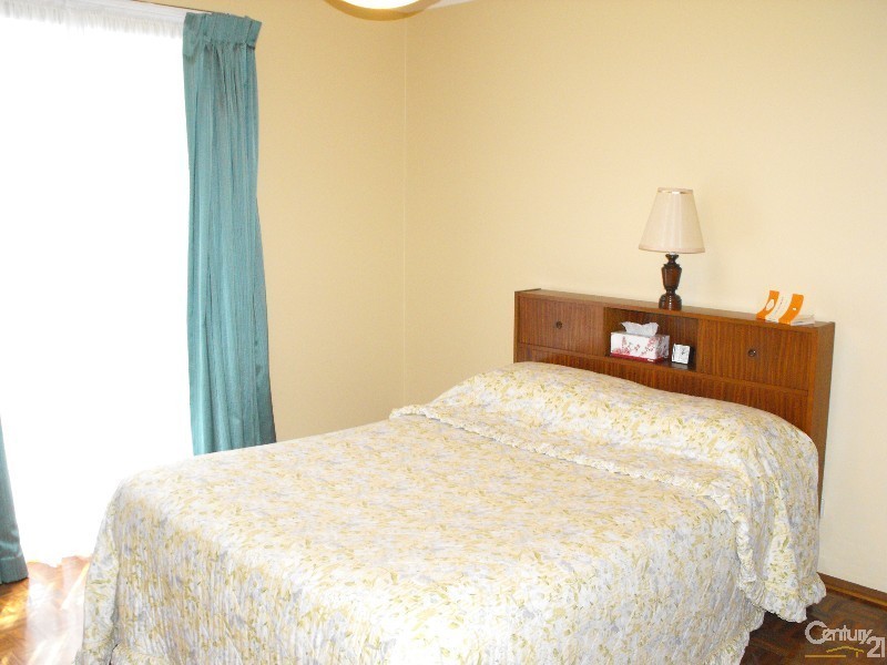 34 Allison Avenue, Condell Park NSW 2200