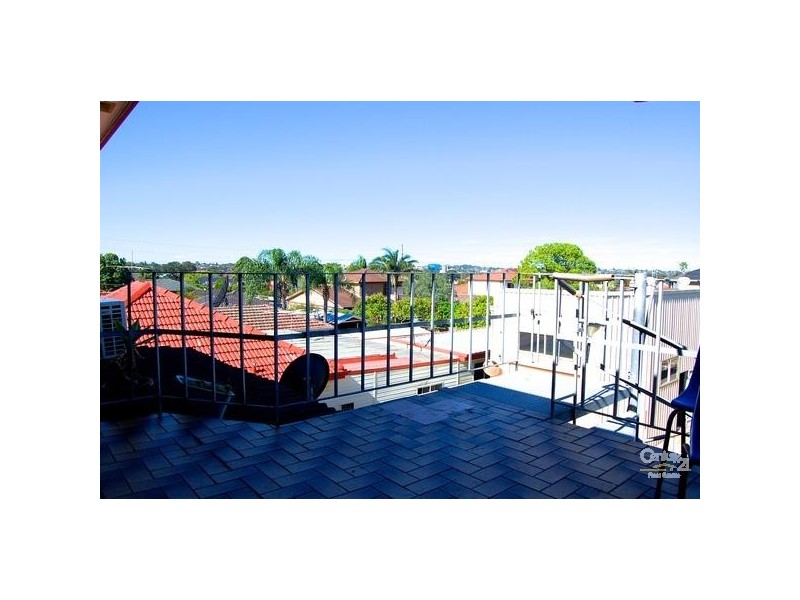 2/8 Olive Street, Condell Park NSW 2200