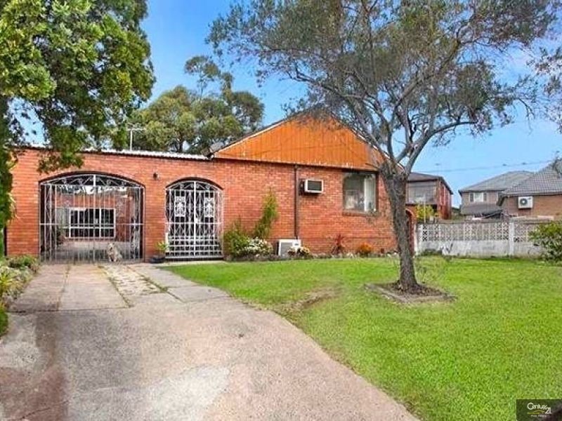 9 Jacqueline Crescent, Greenacre NSW 2190