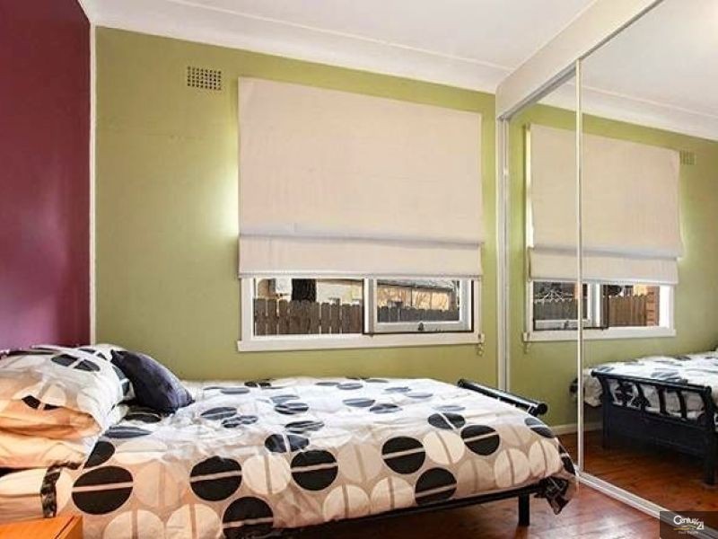 9 Jacqueline Crescent, Greenacre NSW 2190