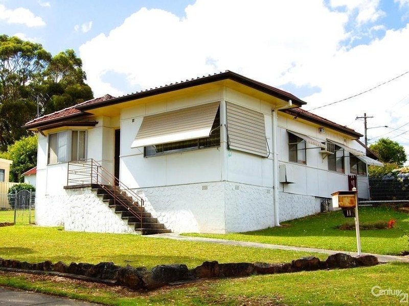 11 Arnold Avenue, Yagoona NSW 2199