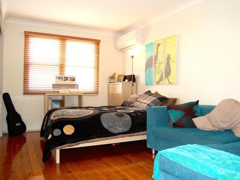 4 Marsh Street, Condell Park NSW 2200