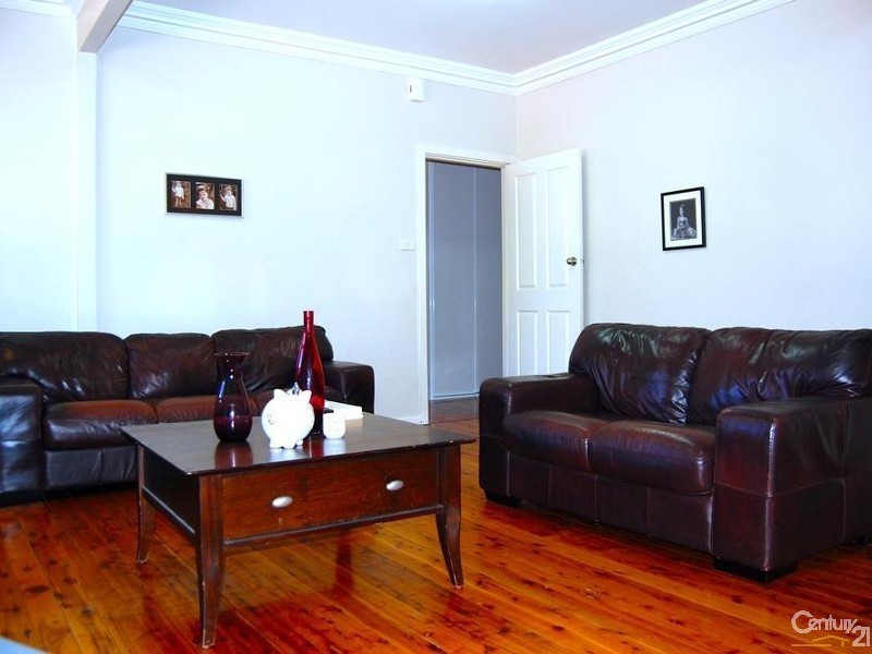 17 Yanderra Street, Condell Park NSW 2200