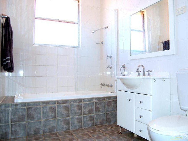 10 Birdwood Road, Georges Hall NSW 2198