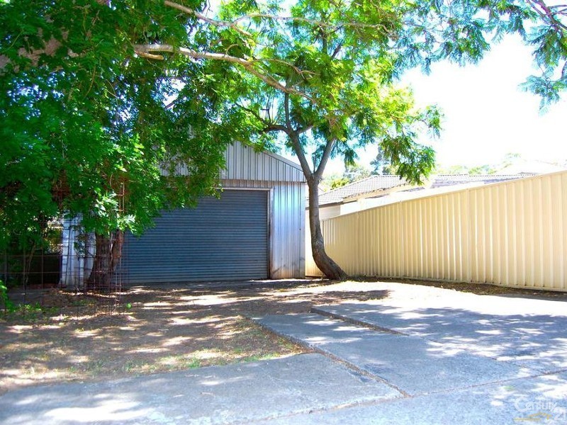 10 Birdwood Road, Georges Hall NSW 2198