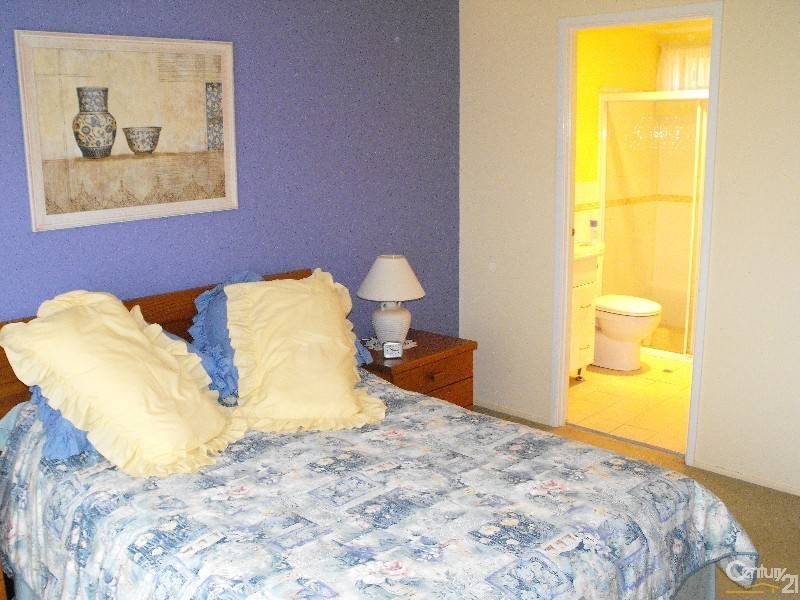 79A Hunter St, Condell Park NSW 2200